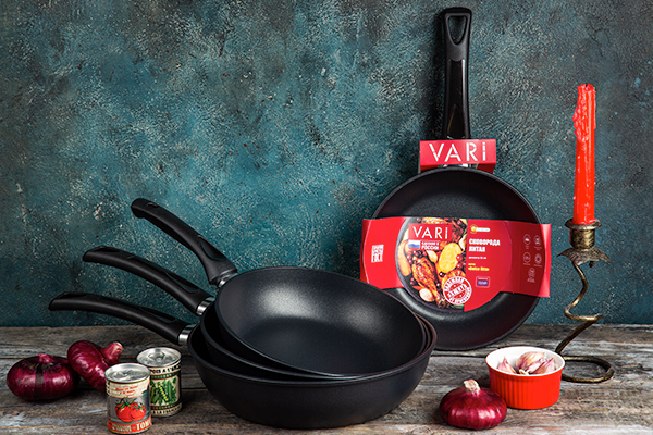 Сковорода литая DOLCE LITTA с антипригарным покрытием