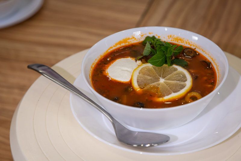 Новогодняя солянка в кастрюле PIETRA 