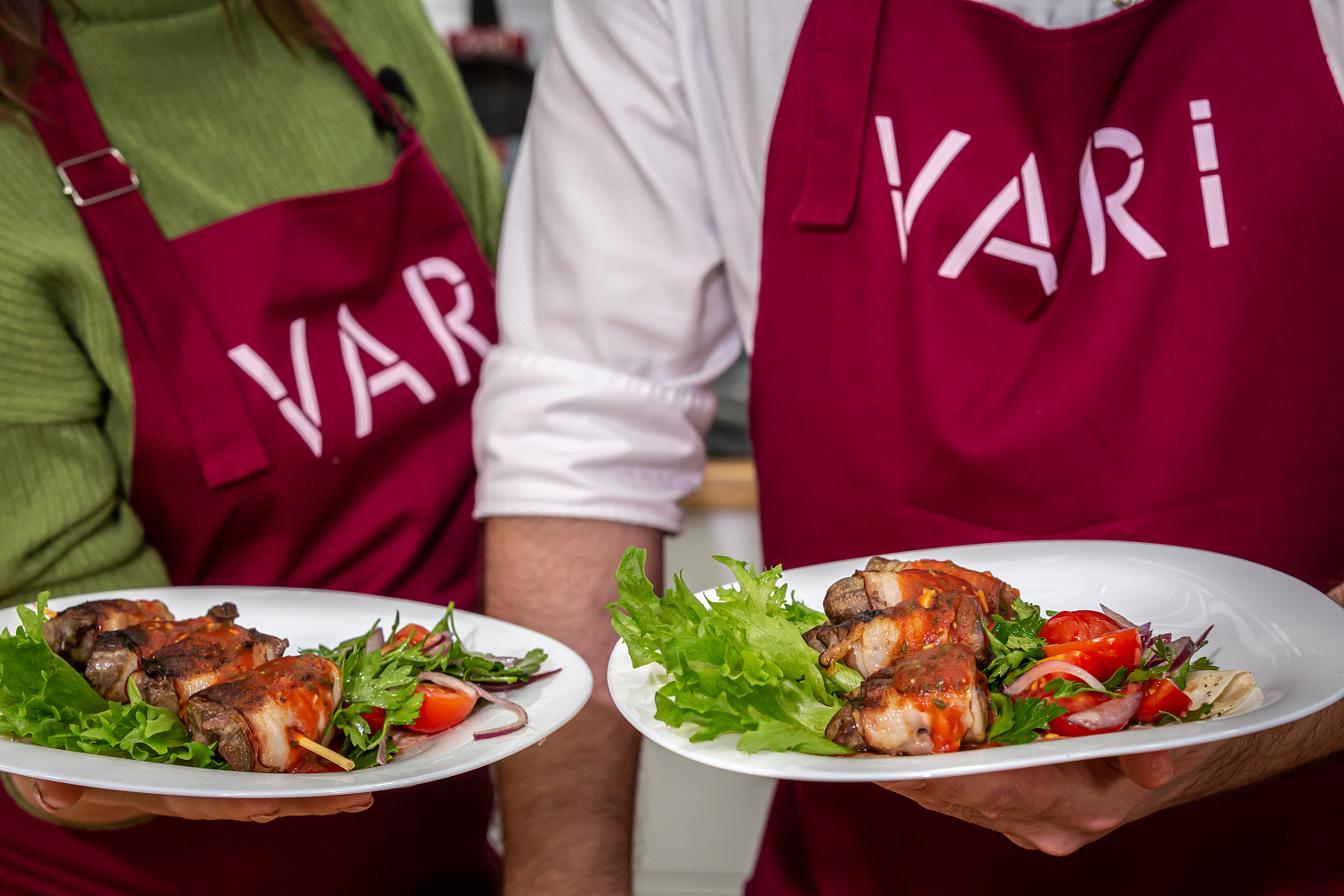 Шашлык из печени индейки в беконе